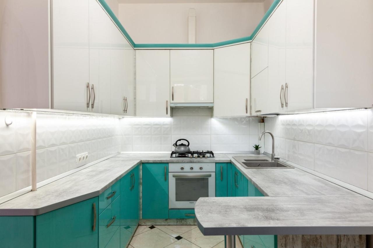 Apartment куліша, 12 5 *